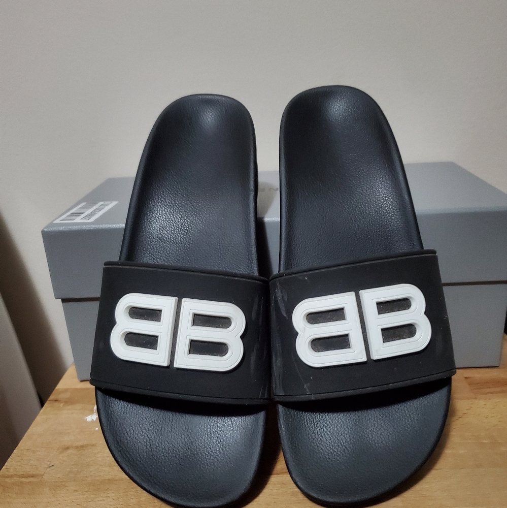 Balenciaga BB pool wedge slides